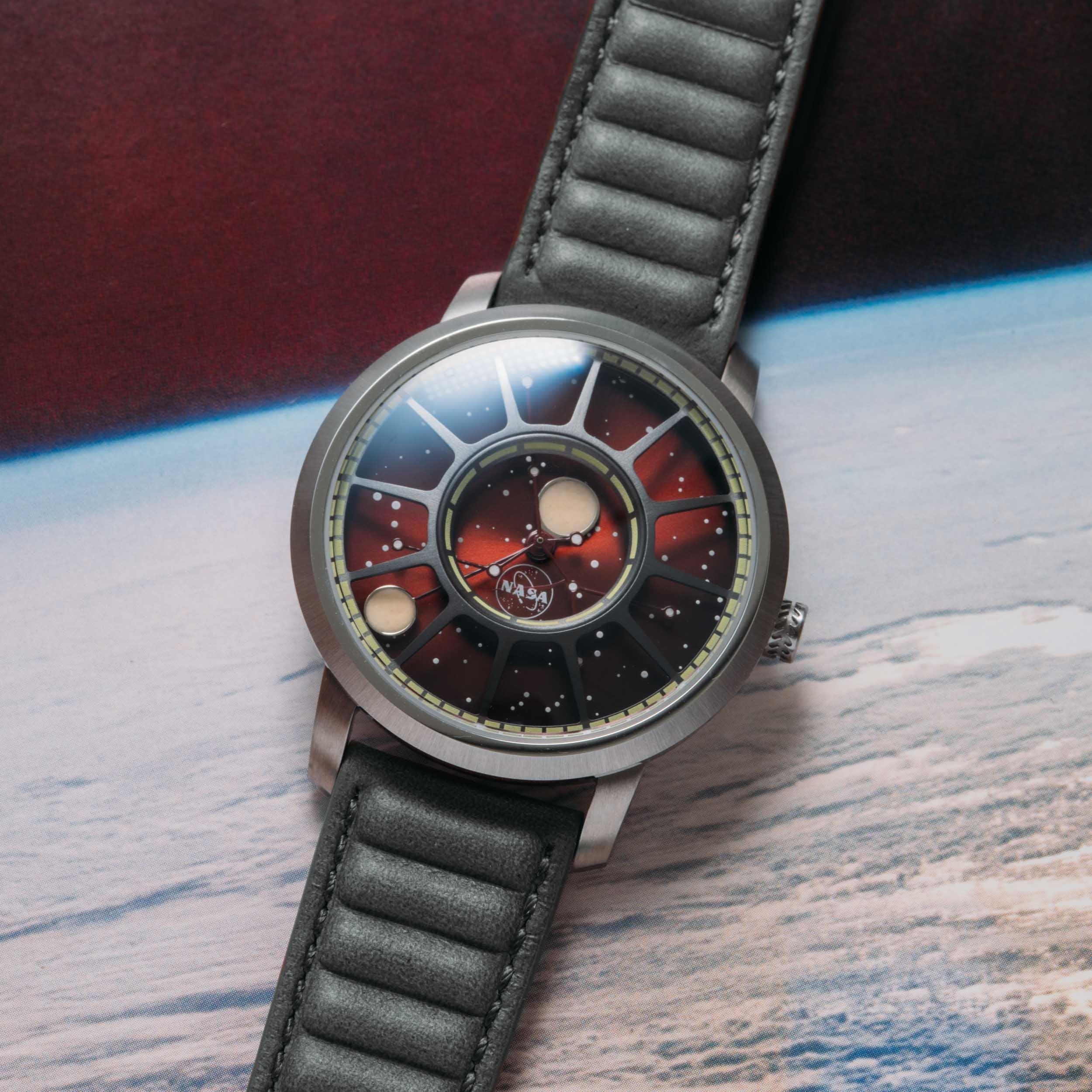 Xeric NASA Apollo 15 American Automatic Red Dwarf-TIME.SHOP