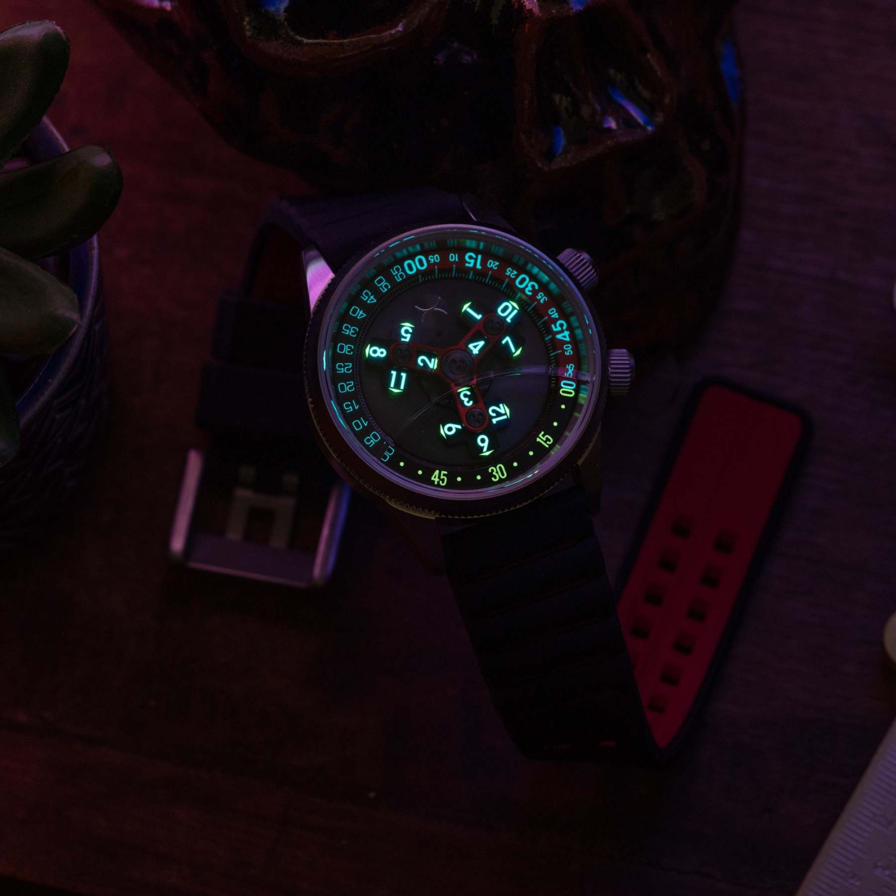 Xeric Vendetta II Automatic Wandering Hour Black Gray Red-TIME.SHOP