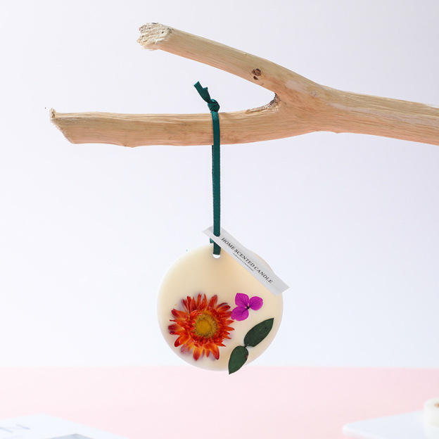 Comprimé d'aromathérapie avec fleurs séchées