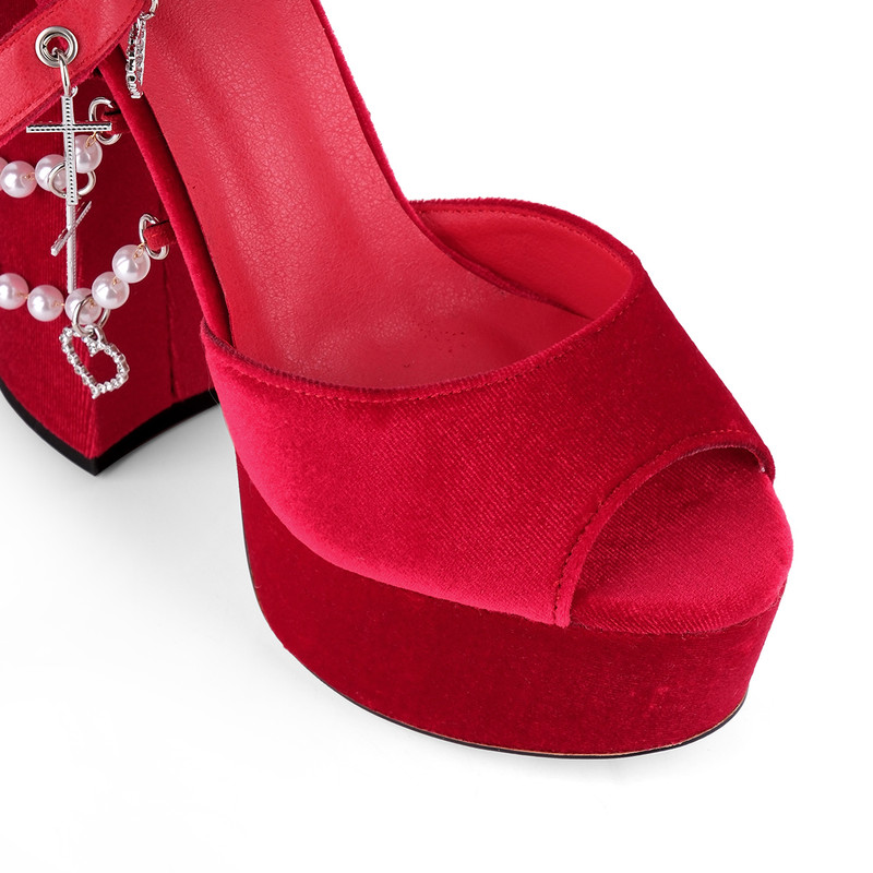 Buckle Pendant Embellishment Chunky Sandals