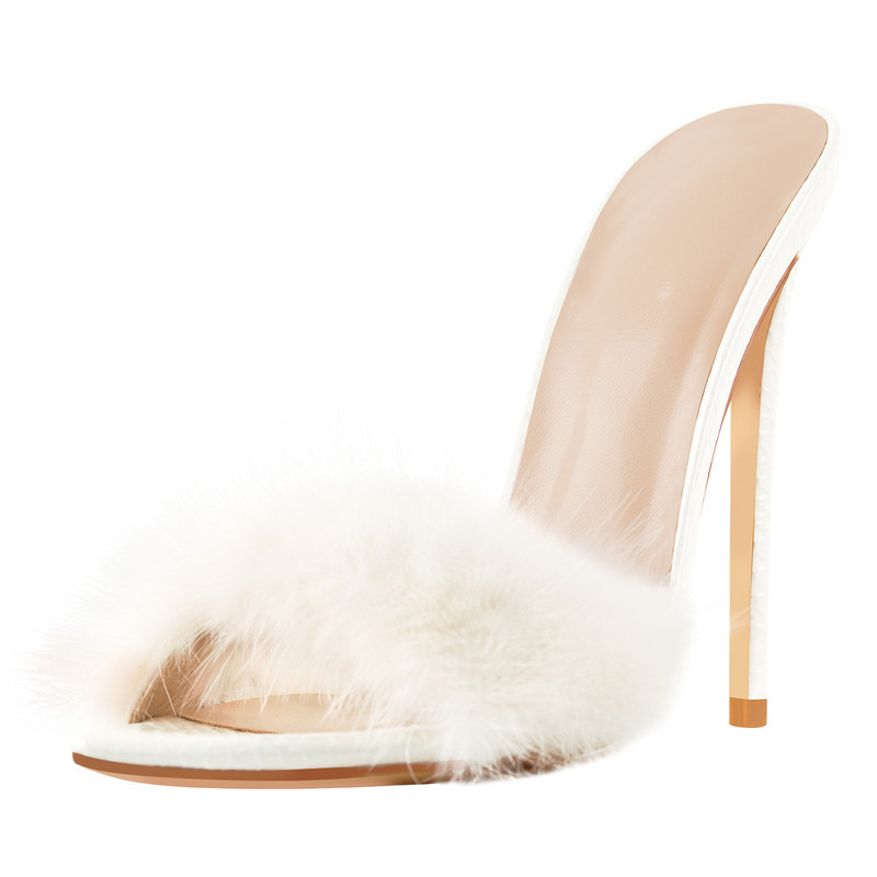 Stiletto Sandalen aus Pelzstein
