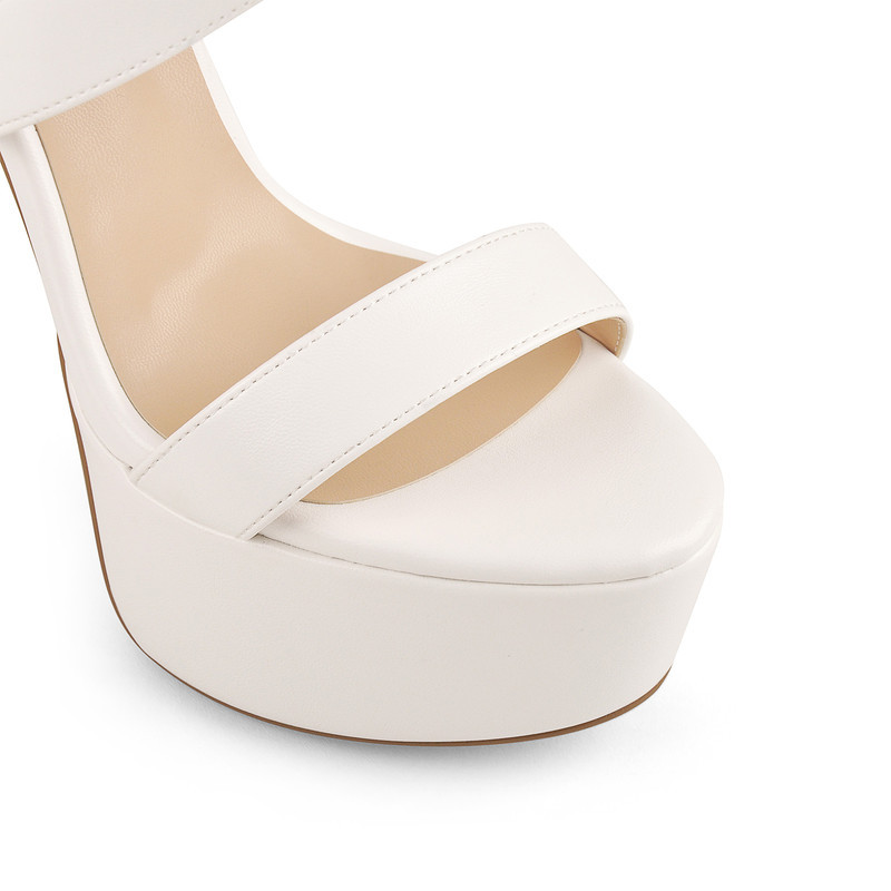 Plateau Stiletto Sandalen mit verbreiterten Knöchelriemen