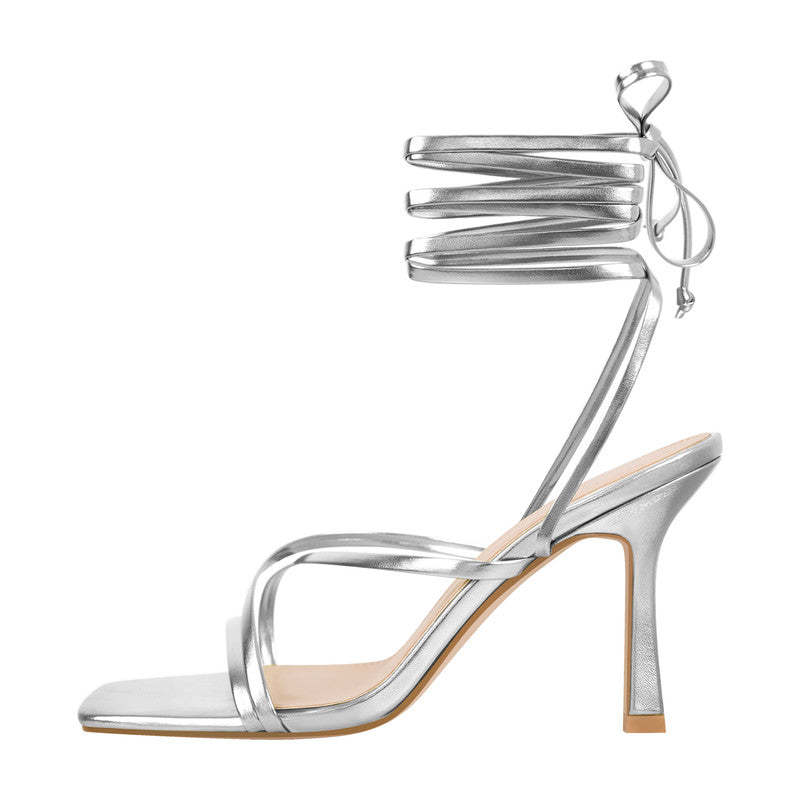 Stiletto Sandalen mit Knöchelriemen und eckiger Zehenpartie