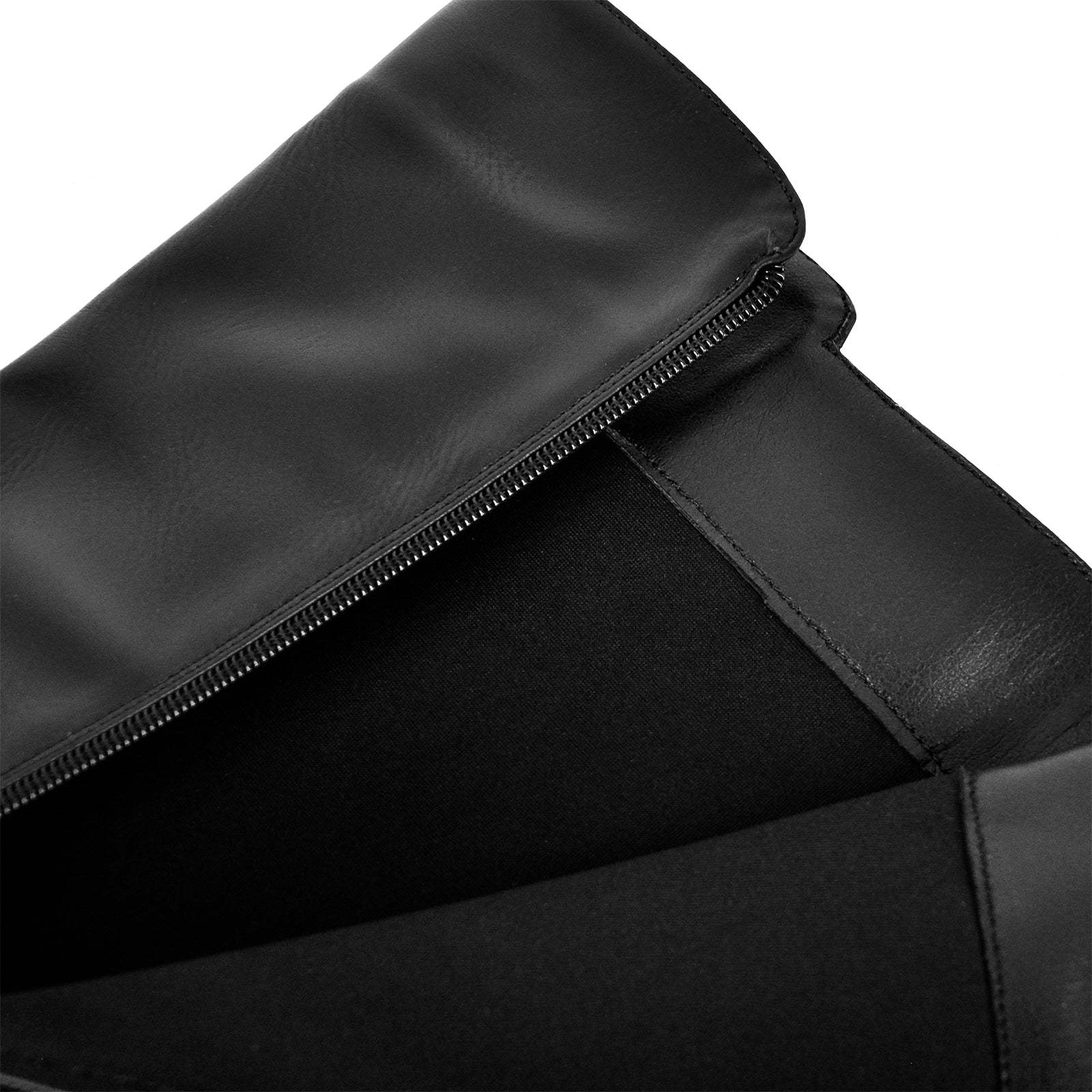 Langschaft Stiefel mit Blockabsatz verzierte Schnallen Weitschaft Schlupstiefel