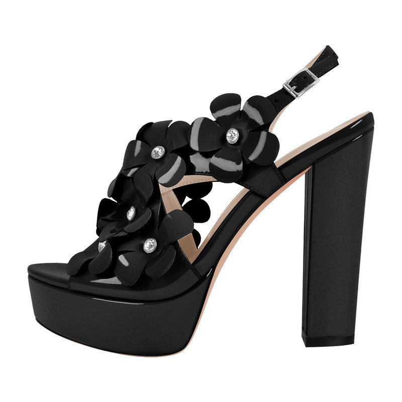Sandalen mit Plateausohle und klobigem Absatz und Blumenmuster