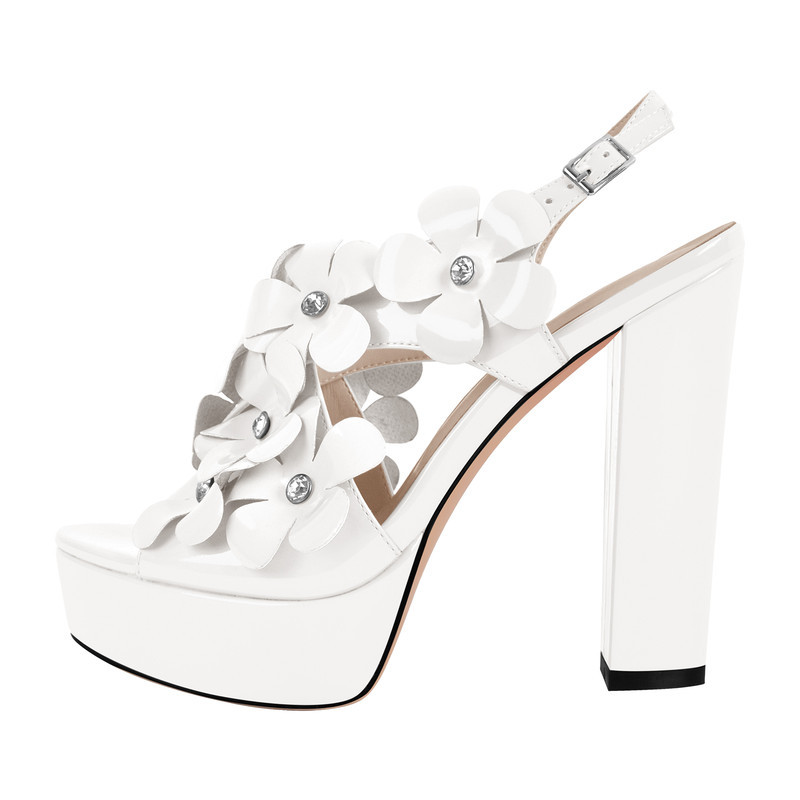 Sandalen mit Plateausohle und klobigem Absatz und Blumenmuster