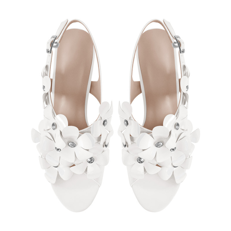 Sandalen mit Plateausohle und klobigem Absatz und Blumenmuster