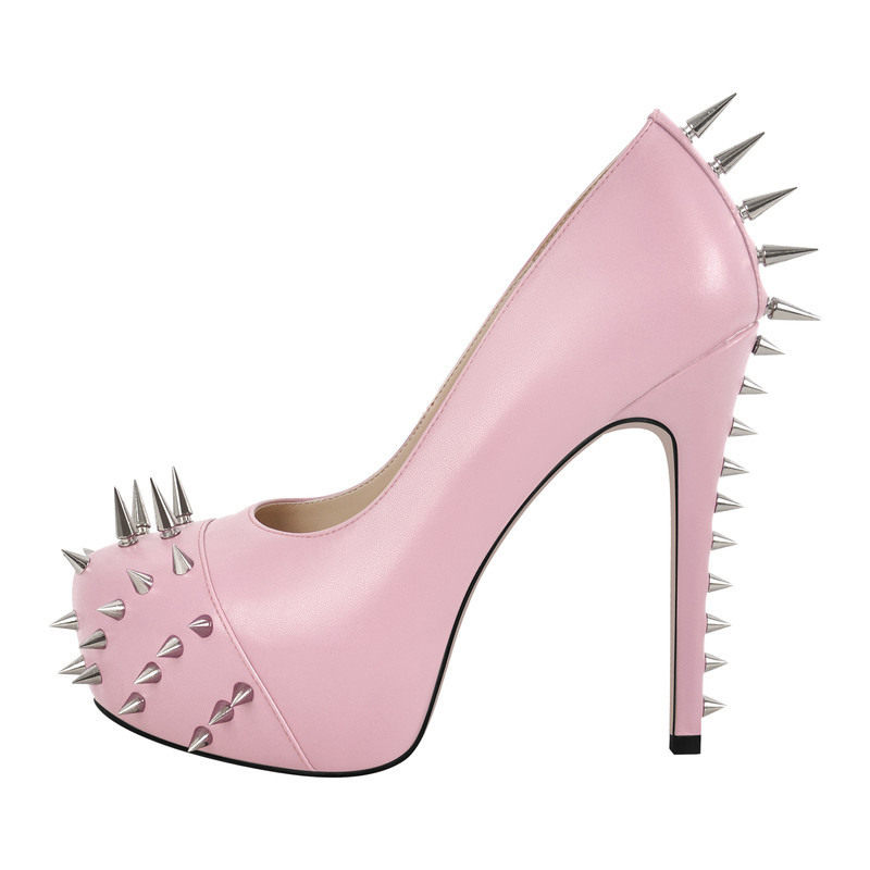 Plateau Stiletto Pumps mit runder Zehenpartie und Nieten
