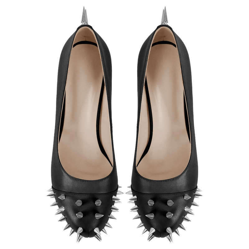 Plateau Stiletto Pumps mit runder Zehenpartie und Nieten