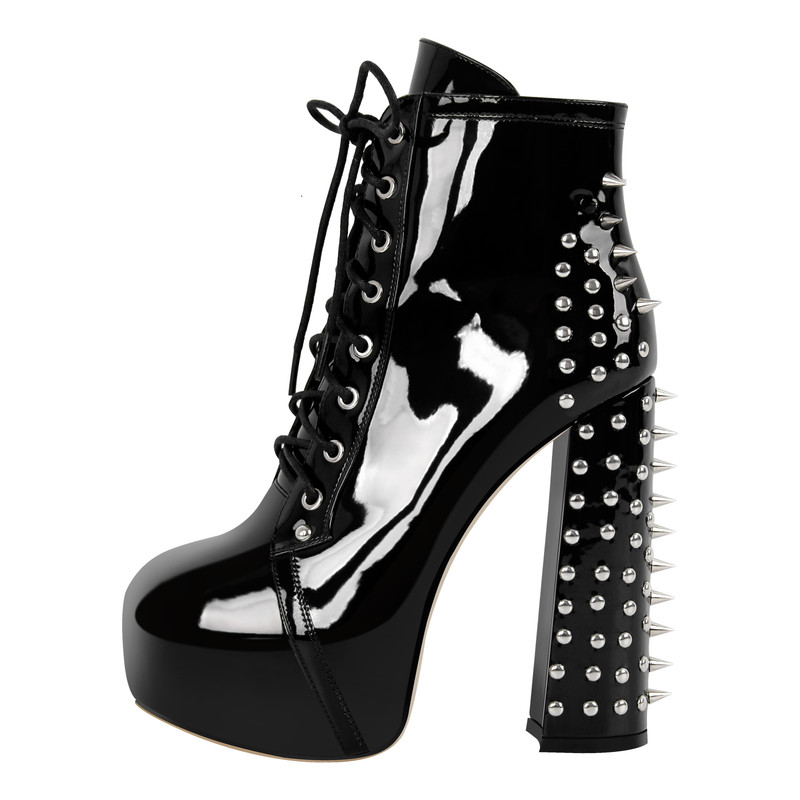 Stiefeletten mit Nieten Plateau und klobigem Absatz