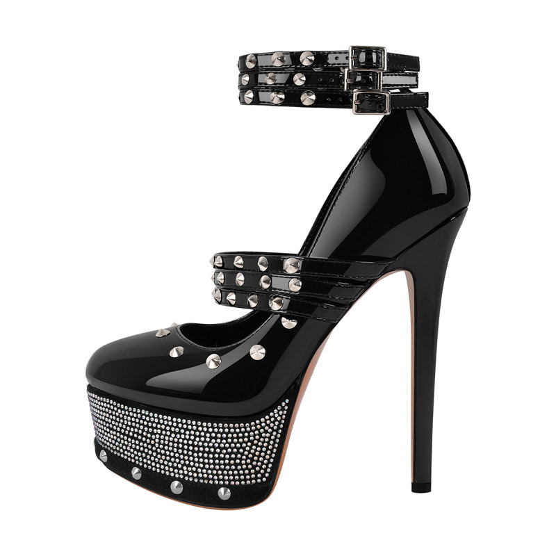 Plateau Sandalen mit hohem Absatz und Nieten und Diamanten