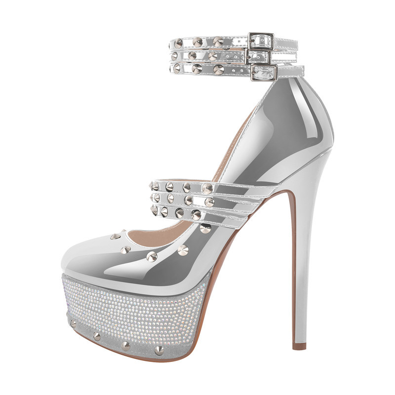 Plateau Sandalen mit hohem Absatz und Nieten und Diamanten