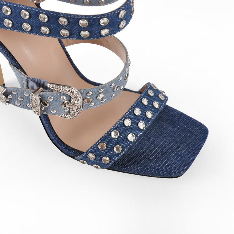 Stiletto Sandalen mit Nietenverschluss