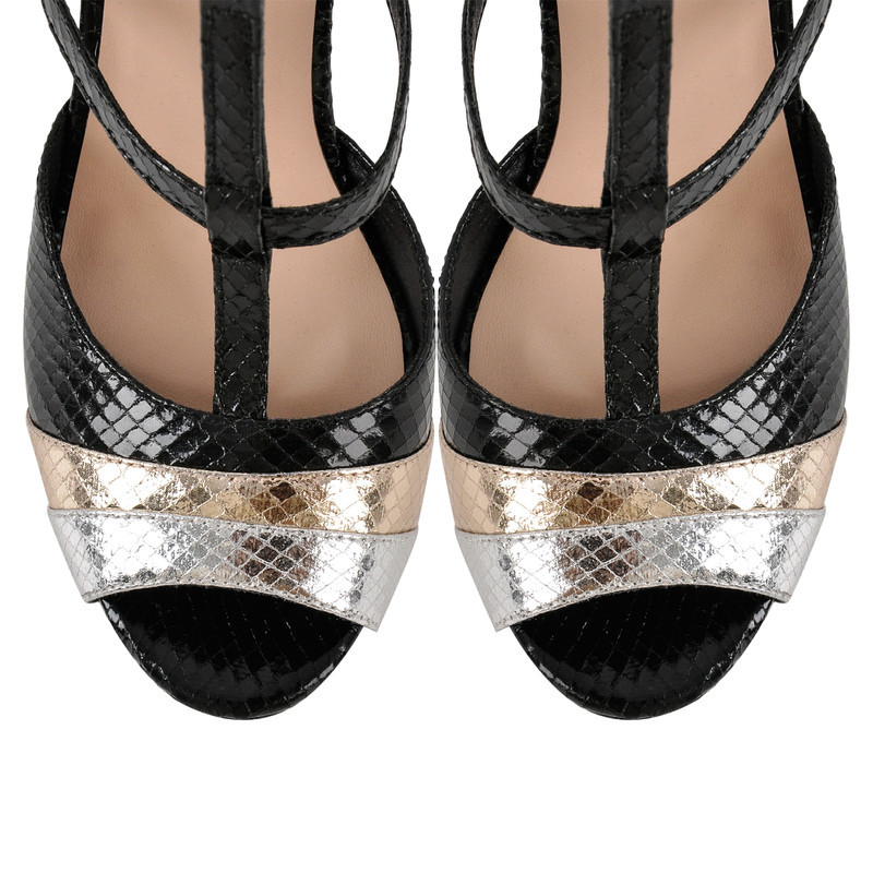 Peep Toe Plateau Pumps mit Riemchen und Schlangenmuster