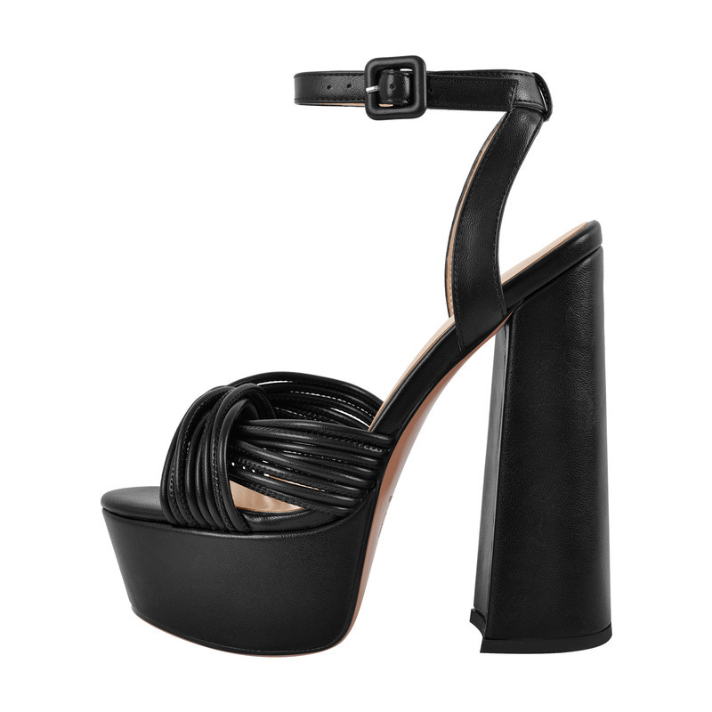 Sandalen mit runder Zehenpartie und Plateau Schnallenriemen