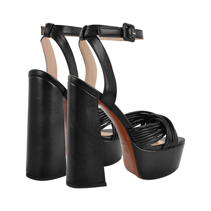 Sandalen mit runder Zehenpartie und Plateau Schnallenriemen