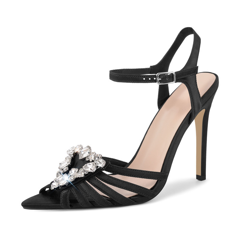 Sandalen mit Riemen und Herzschnalle mit Strass