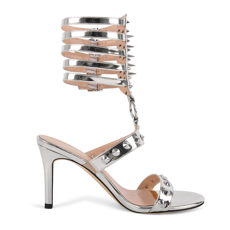 Sandalen mit Riemchen und mehreren Schnallen