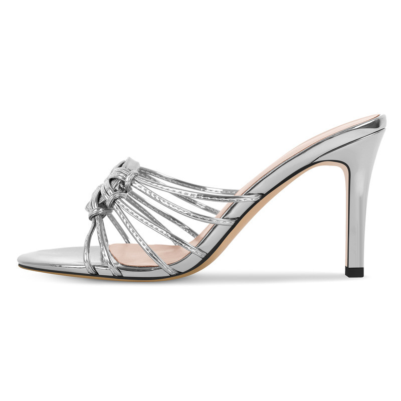 Sandalen mit runder Zehenpartie und Knoten