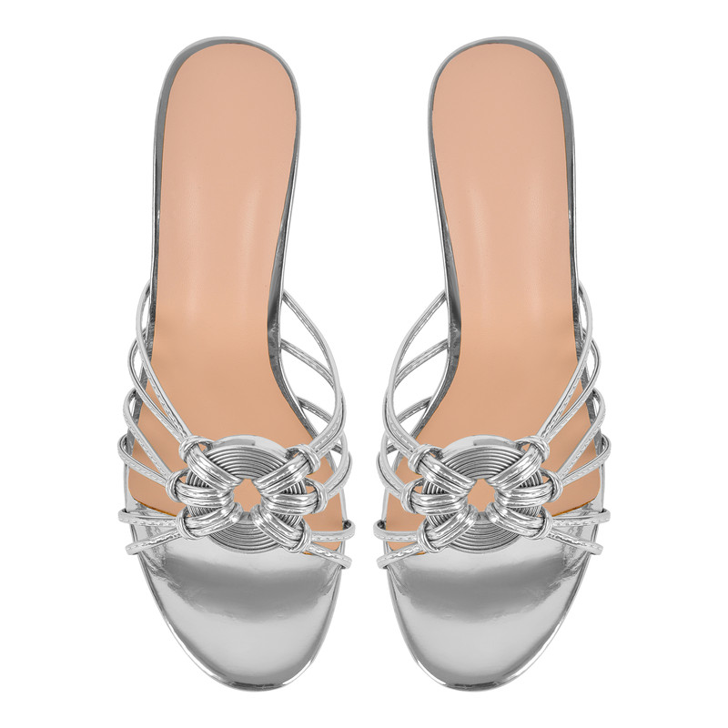 Sandalen mit runder Zehenpartie und Knoten