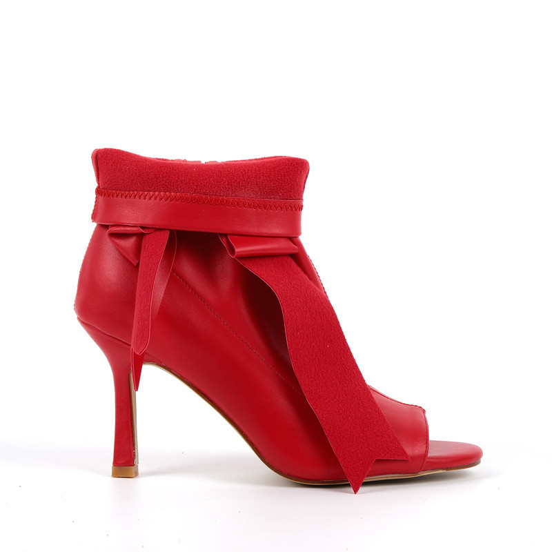 Peep Toe Stiefeletten mit Schleife und Stiletto Absatz