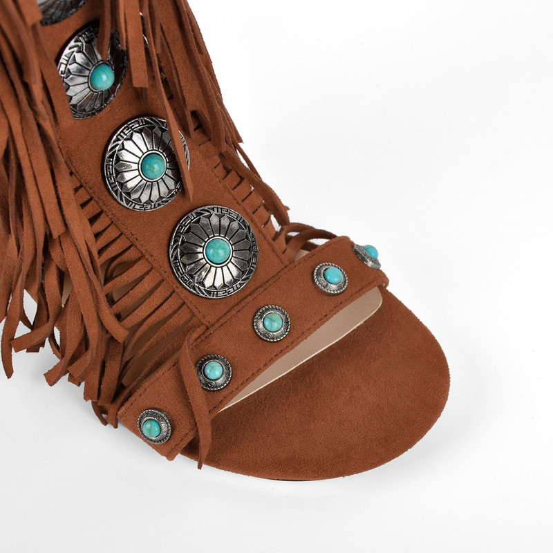 Sandalenstiefel mit abgerundeter Zehenpartie Quaste und Schnalle