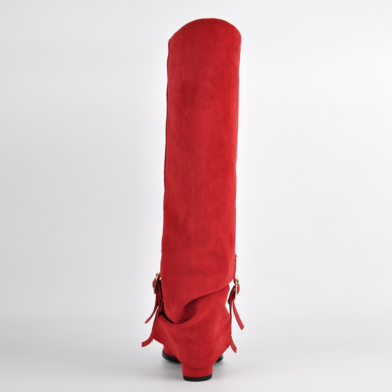 Wildlederstiefel mit runder Zehenpartie und dickem Absatz