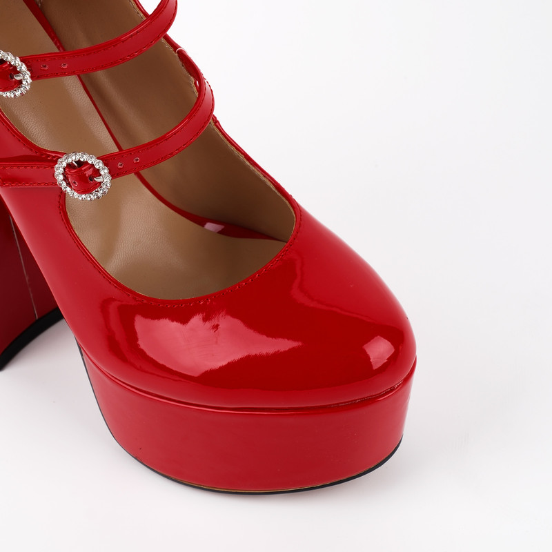 Plateau Pumps mit Strass und mehreren Schnallen