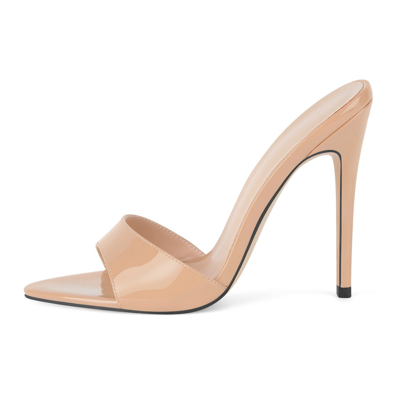 Spitz zulaufende Lackleder Sandalen und Pantoletten