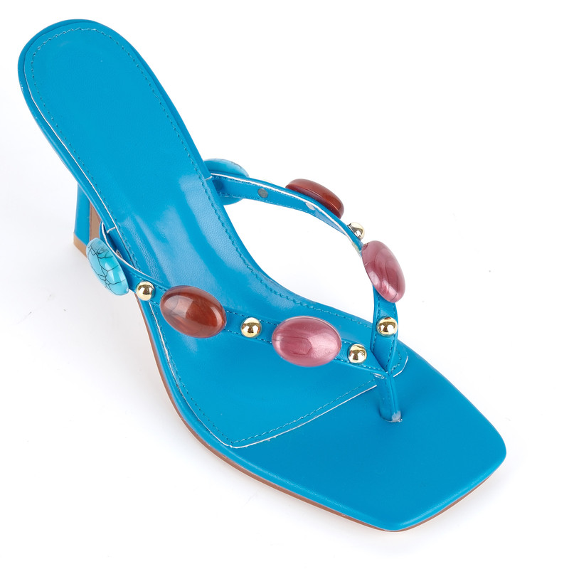 Sandalen mit eckiger Spitze niedrigem Absatz und Steinverzierungen
