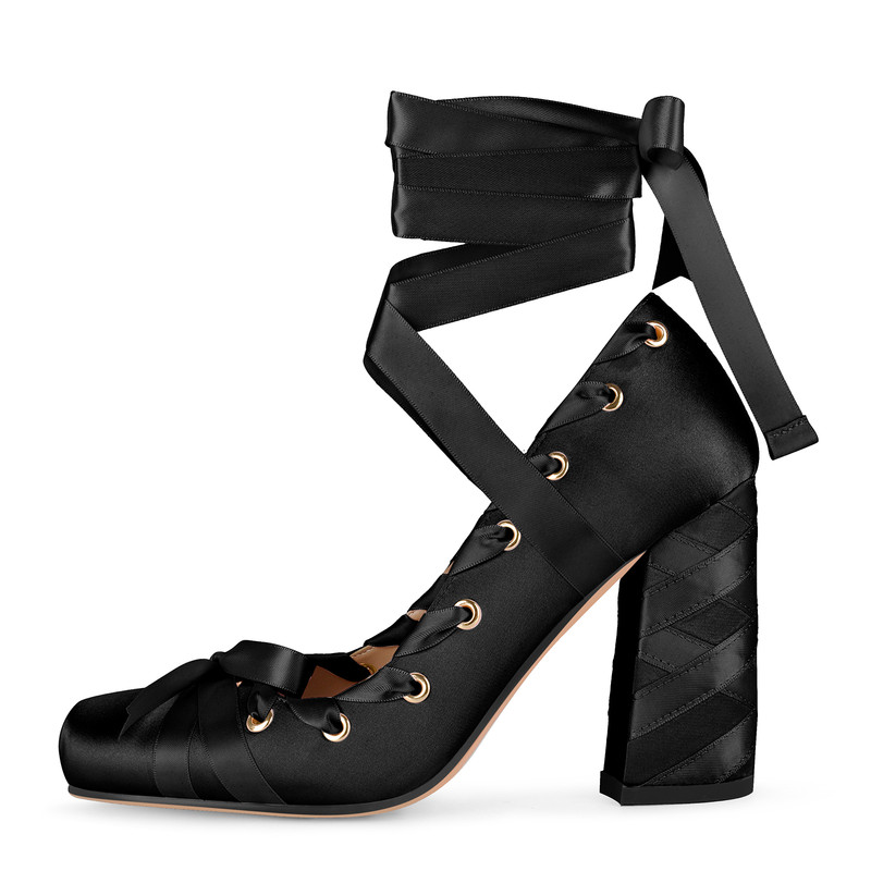 Schnür Pumps mit eckiger Spitze und Satin Schleife