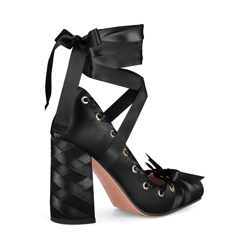Schnür Pumps mit eckiger Spitze und Satin Schleife