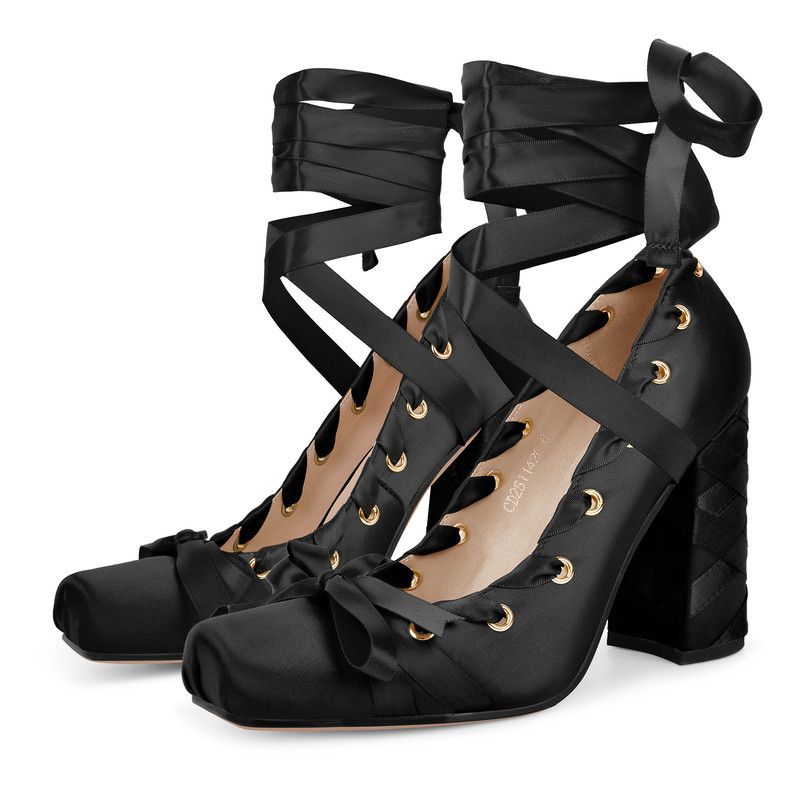 Schnür Pumps mit eckiger Spitze und Satin Schleife