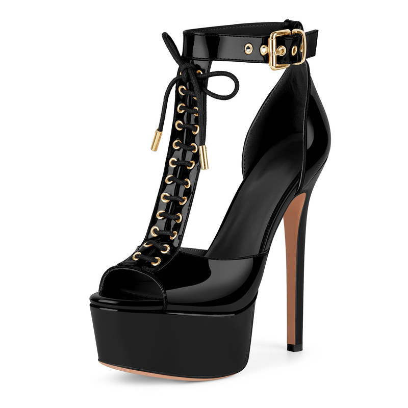 Sandalen mit Schnallen und T-Riemen