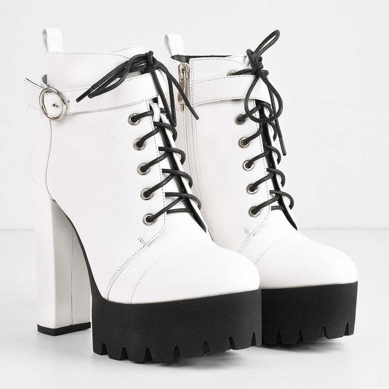 Plateau Stiefeletten mit klobigem Absatz