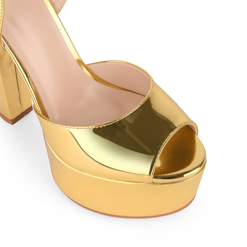 Plateau Sandalen mit Knöchelriemen und Blockabsatz