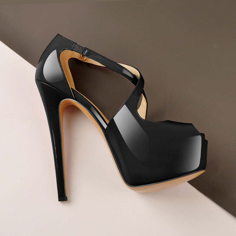 Plateau High Heels mit Kreuzriemen