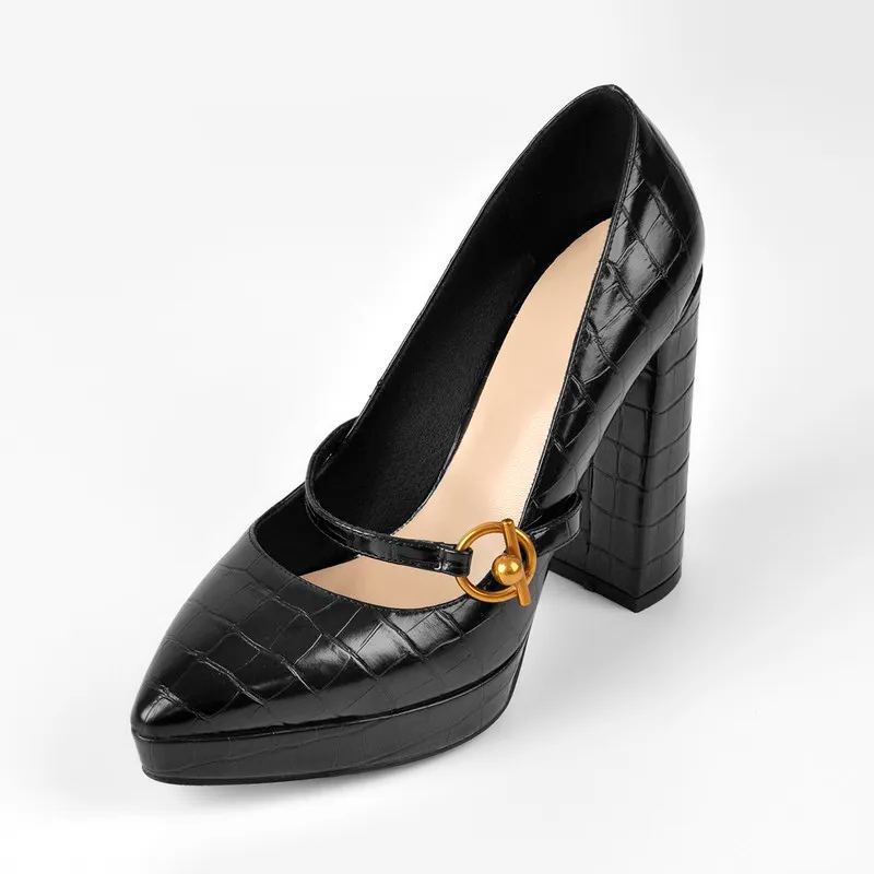 Plateau Pump spitze Zehenpartie mit Blockabsatz goldener Metallverschluss