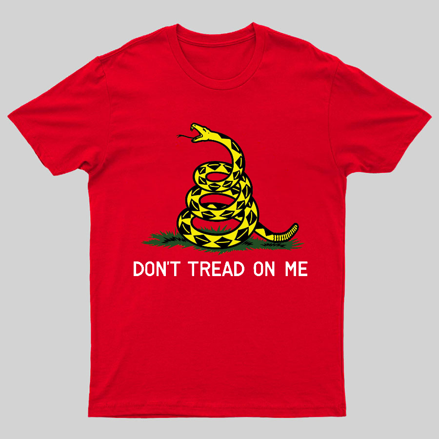 Don't Tread On Me Geeky T-Shirt