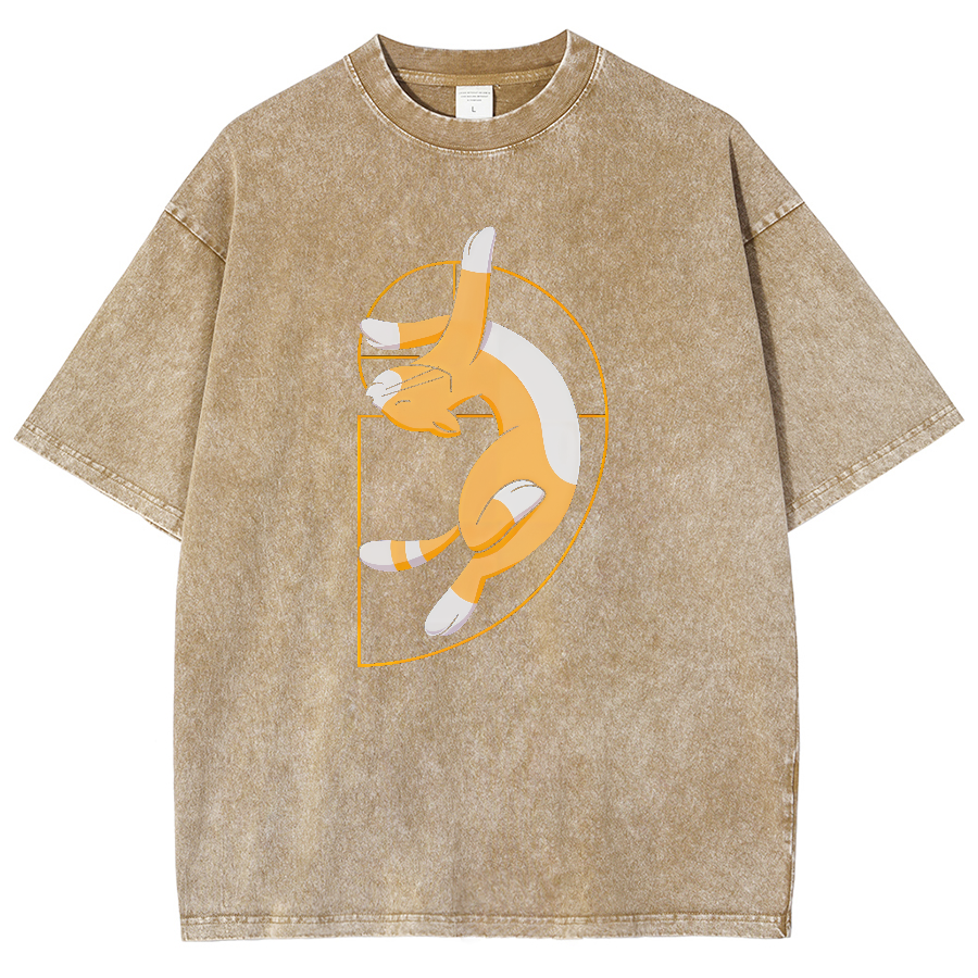 Fibonacci Spiral Cat Vintage Distressed T-shirt