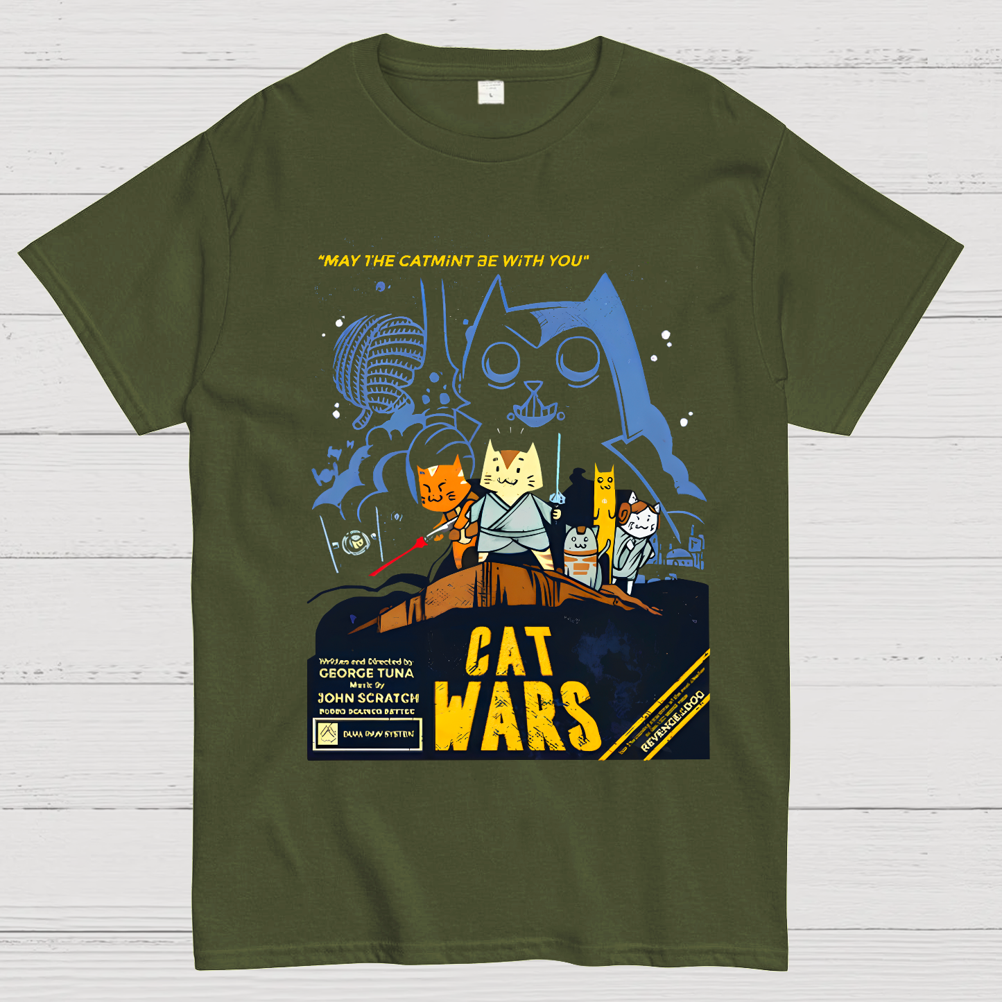 Cat Wars��Revenge of The Dog Geeky T-Shirt