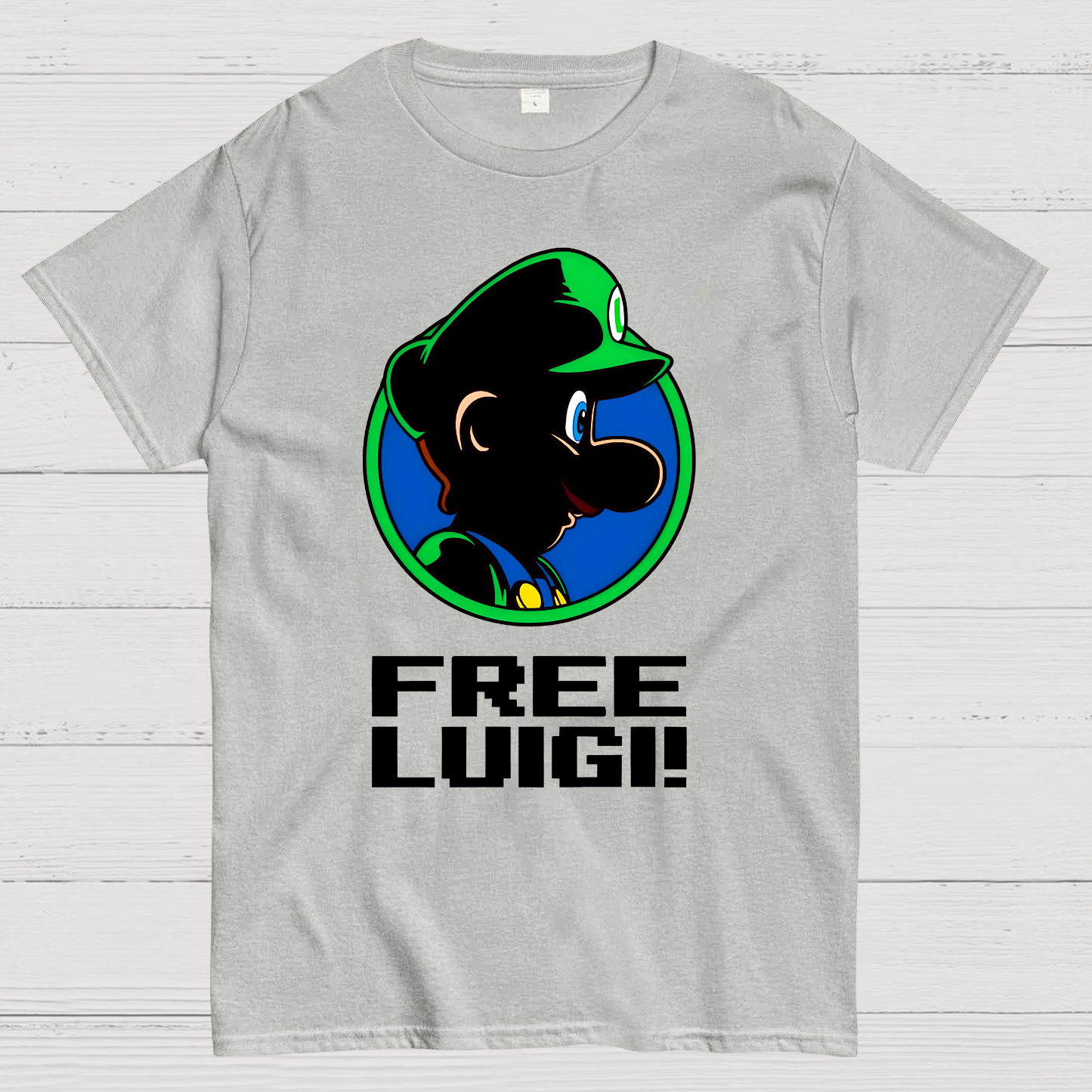 Free Luigi！Geek T-Shirt