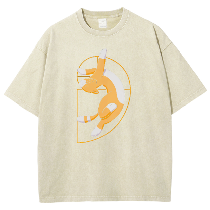 Fibonacci Spiral Cat Vintage Distressed T-shirt