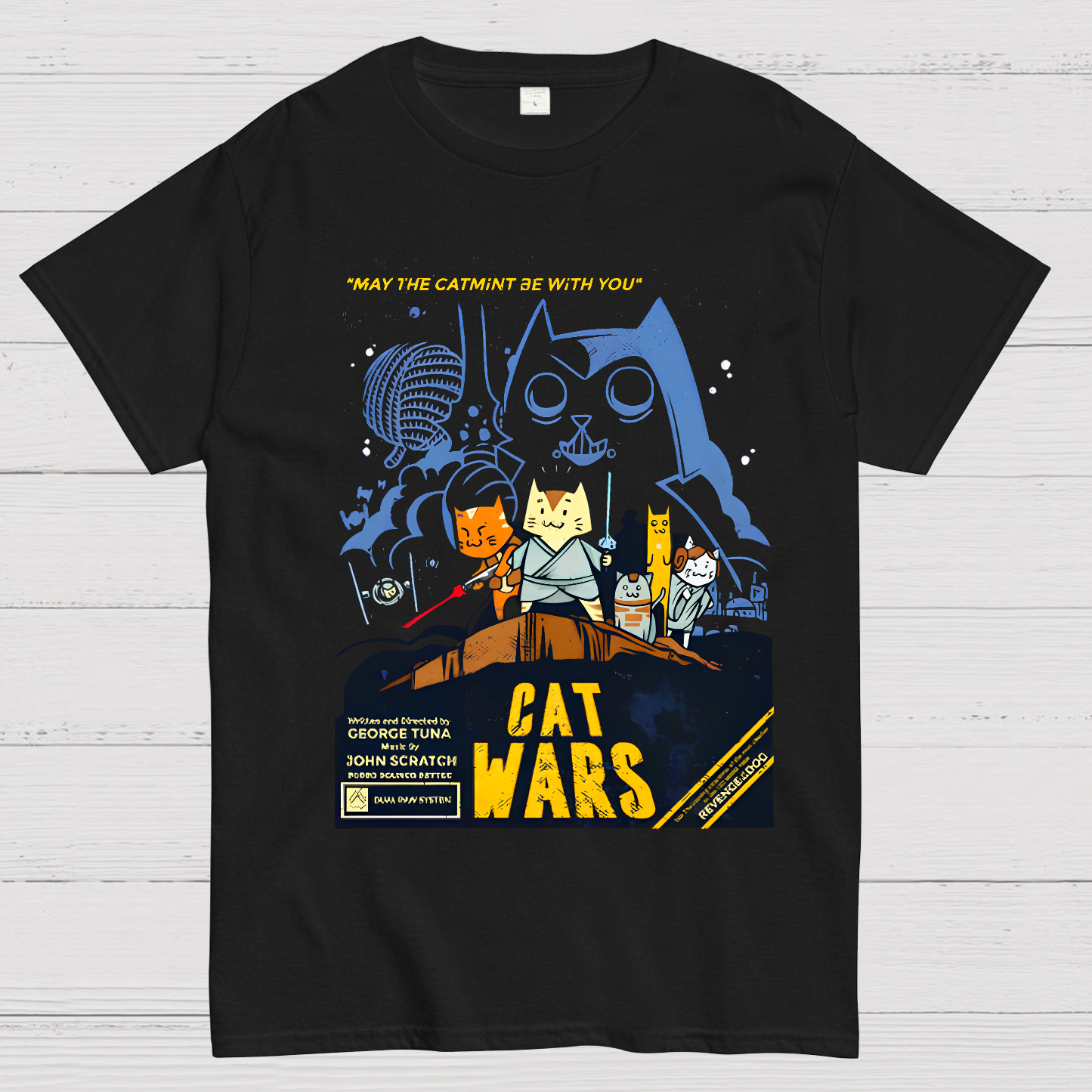 Cat Wars��Revenge of The Dog Geeky T-Shirt