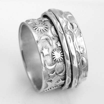 🎁 Spinner Star Moon Sun Ring🌌