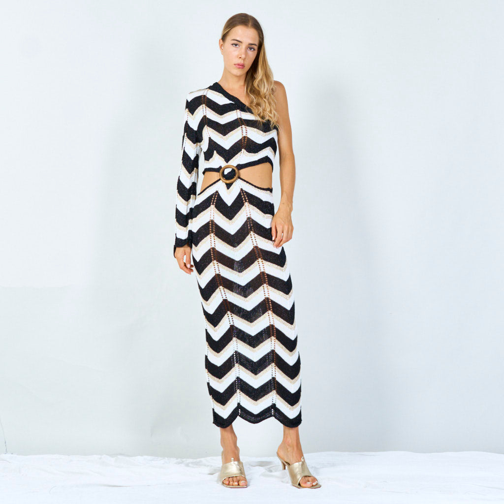 Bold chevron one-shoulder maxi dress