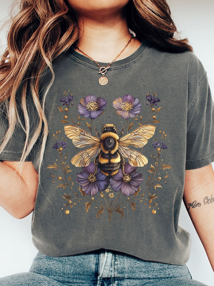 Women's Vintage Floral Bee Farmer Casual T-Shirt