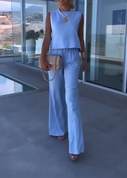 Sleeveless Top and Loose Trousers Suit