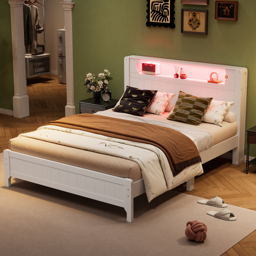 Doppelbett mit offenen Regalen und stimmungsvoller Beleuchtung-OKWISH