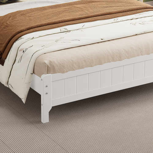 Doppelbett mit offenen Regalen und stimmungsvoller Beleuchtung-OKWISH